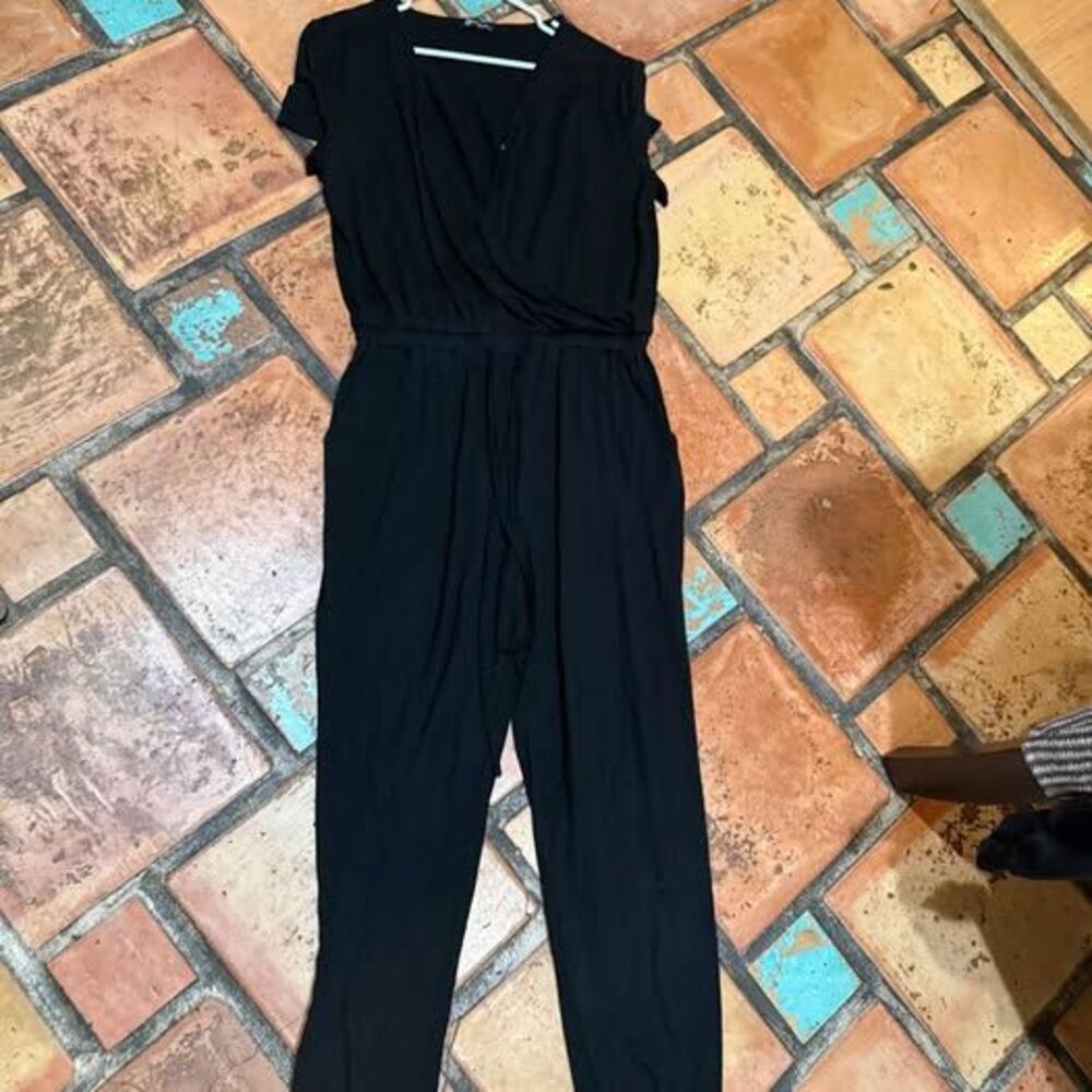 PrettyGarden Black Short Sleeve Jumpsuit Size XL